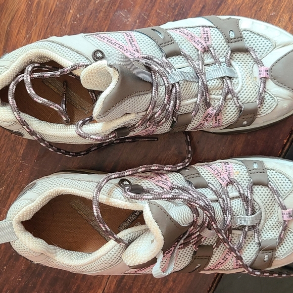 Shoes - Picture 2 of 3